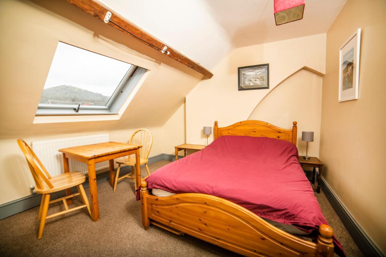 Llangollen Hostel Guest Rooms - No Dormitories - Self Catering Exteriér fotografie