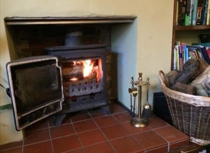 Llangollen Hostel Guest Rooms - No Dormitories - Self Catering Exteriér fotografie