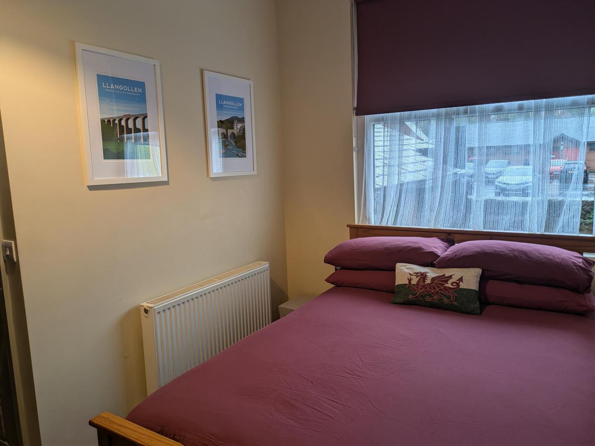 Llangollen Hostel Guest Rooms - No Dormitories - Self Catering Exteriér fotografie